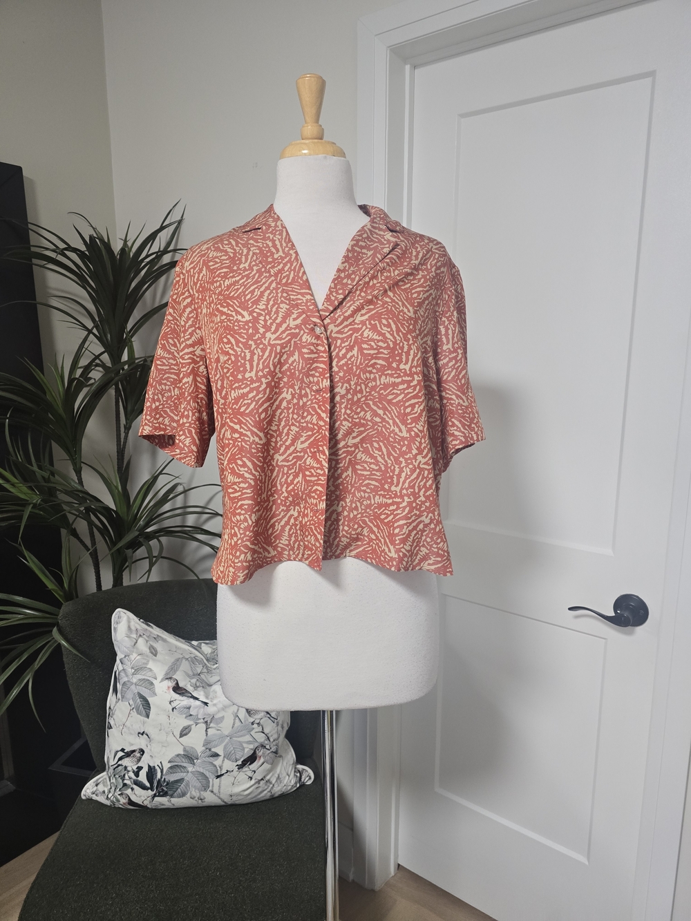 RW&CO. Rust Printed Short Sleeve Button Front Top